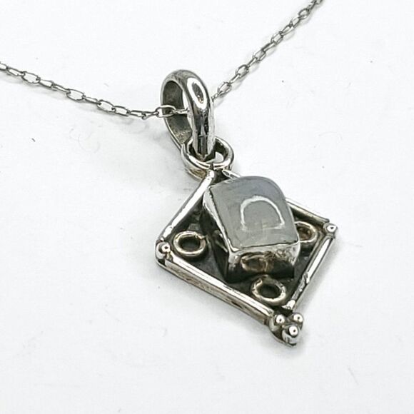 Sterling Silver White Purple Labradorite Moonstone Pendant Necklace Boho 1" - Picture 2 of 6